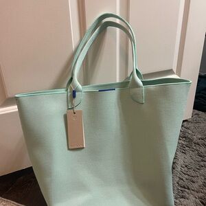 Rothy’s Mint Green Lightweight Tote Bag NWT